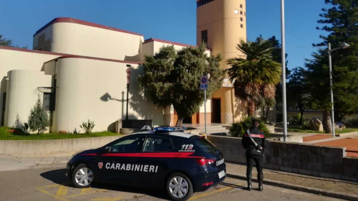 Chiesa-Portafogli-rubato