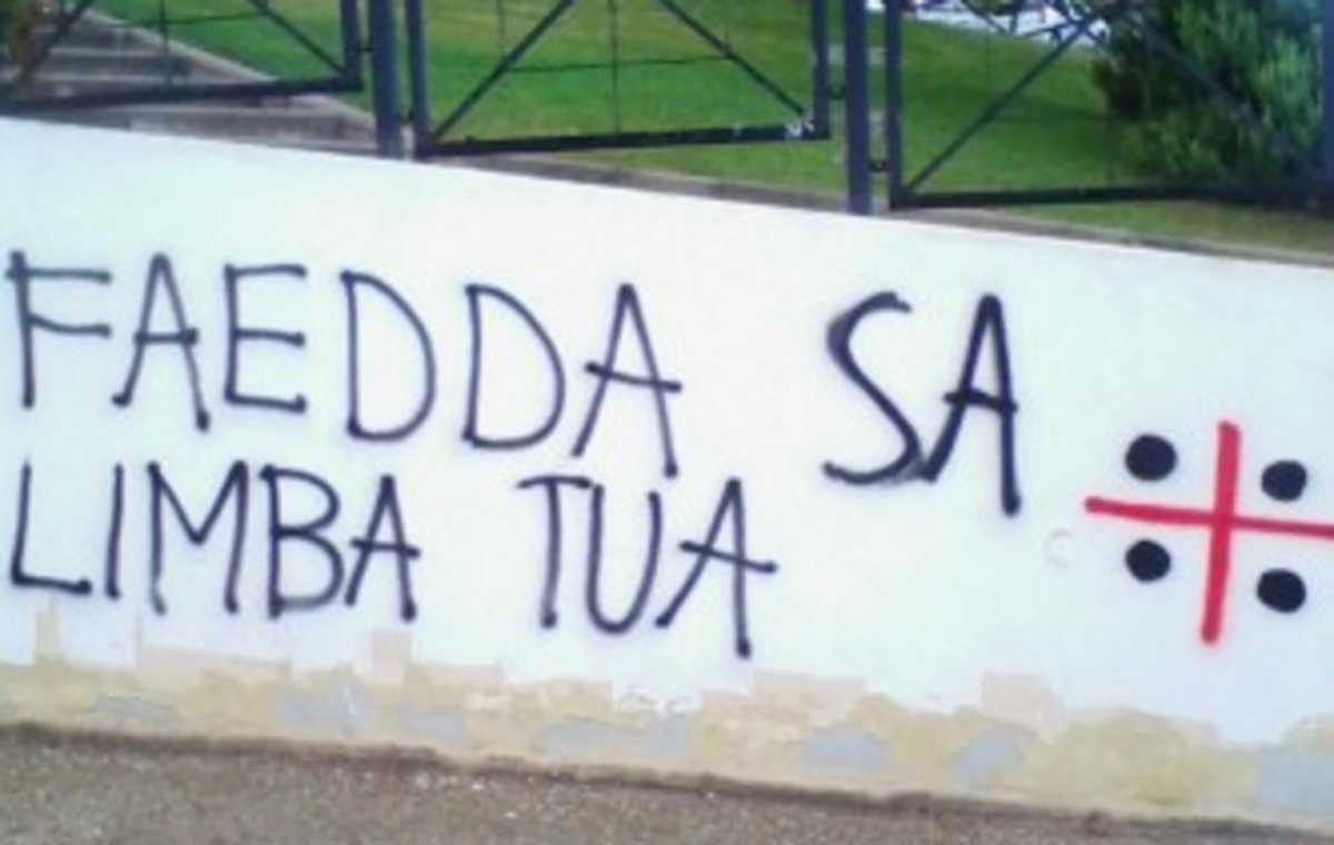 limba-e-politicalinguisticaIMG5242-338x450