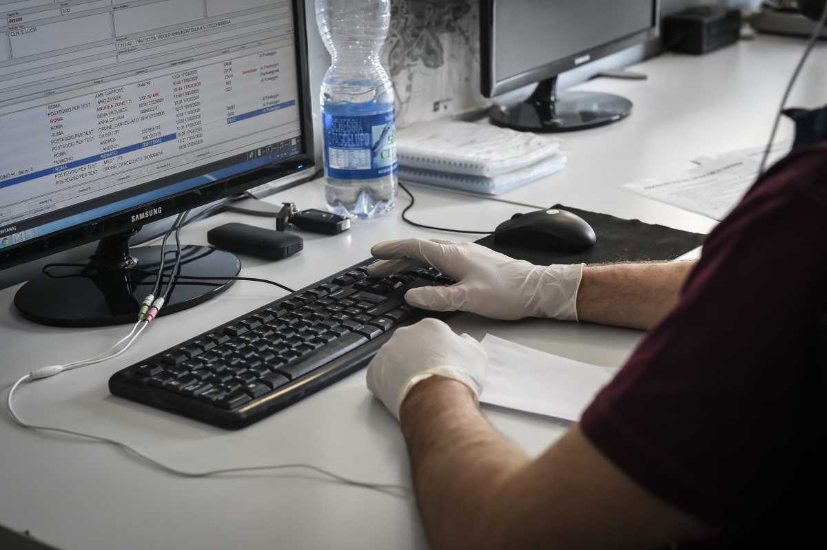 call-center-guanti