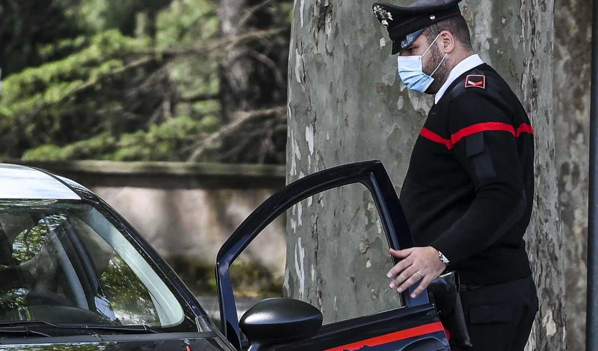 Carabinieri-centro-accoglienza