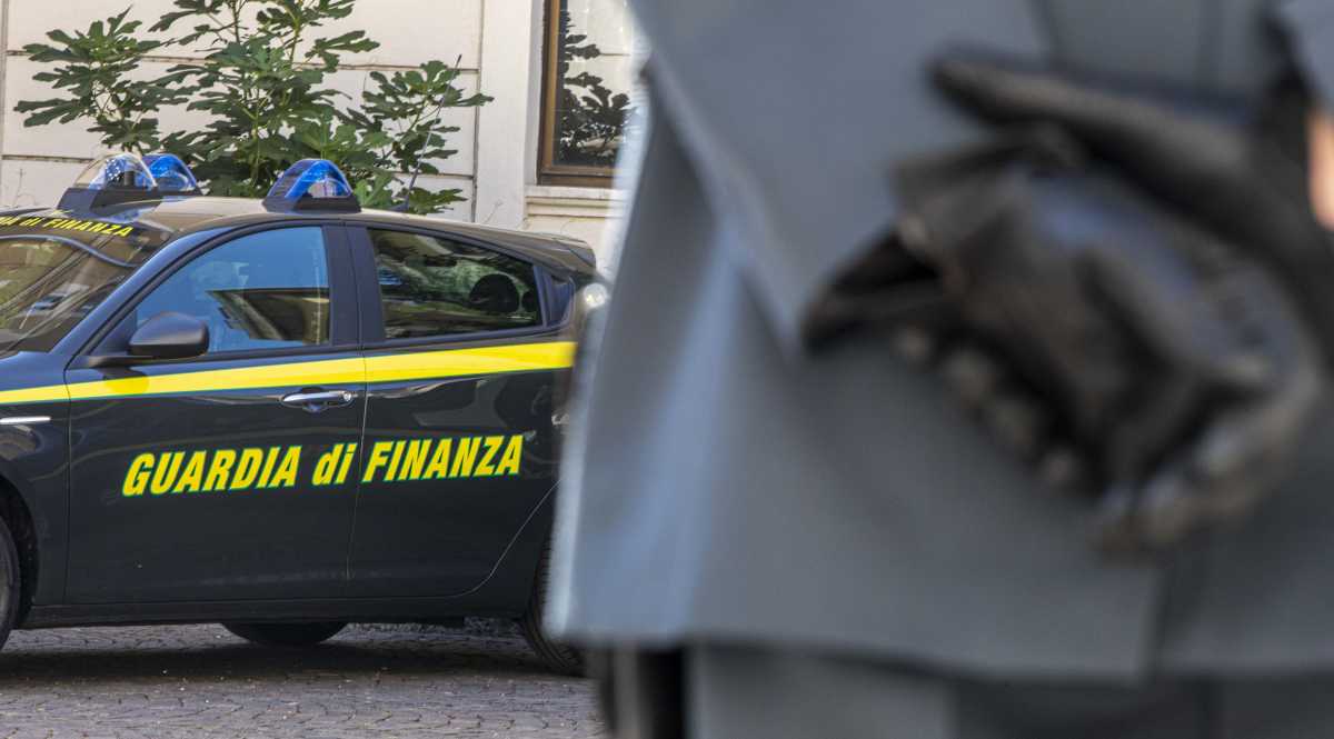 Auto-Guardia-di-Finanza