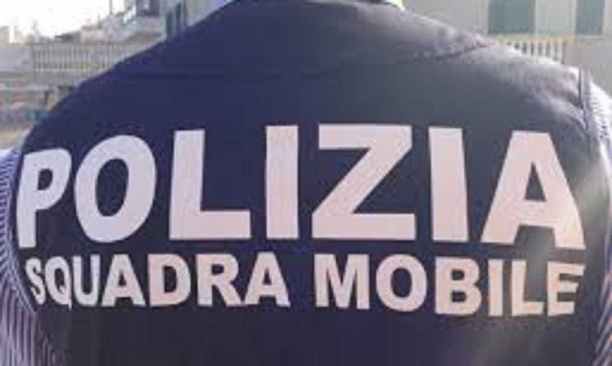 Sqquadra-mobile
