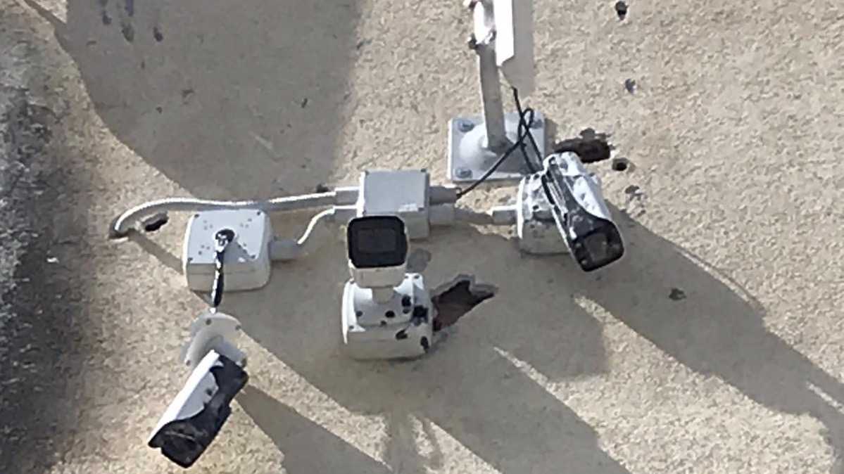 telecamere-distrutte-2