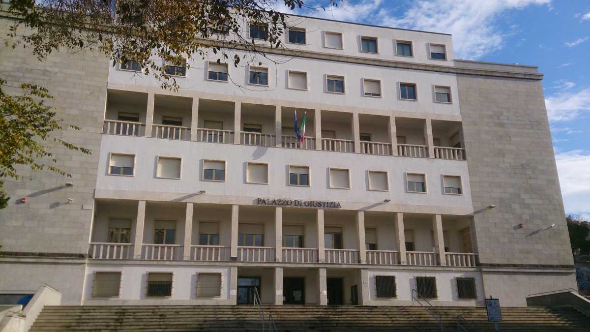 Tribunale-Nu