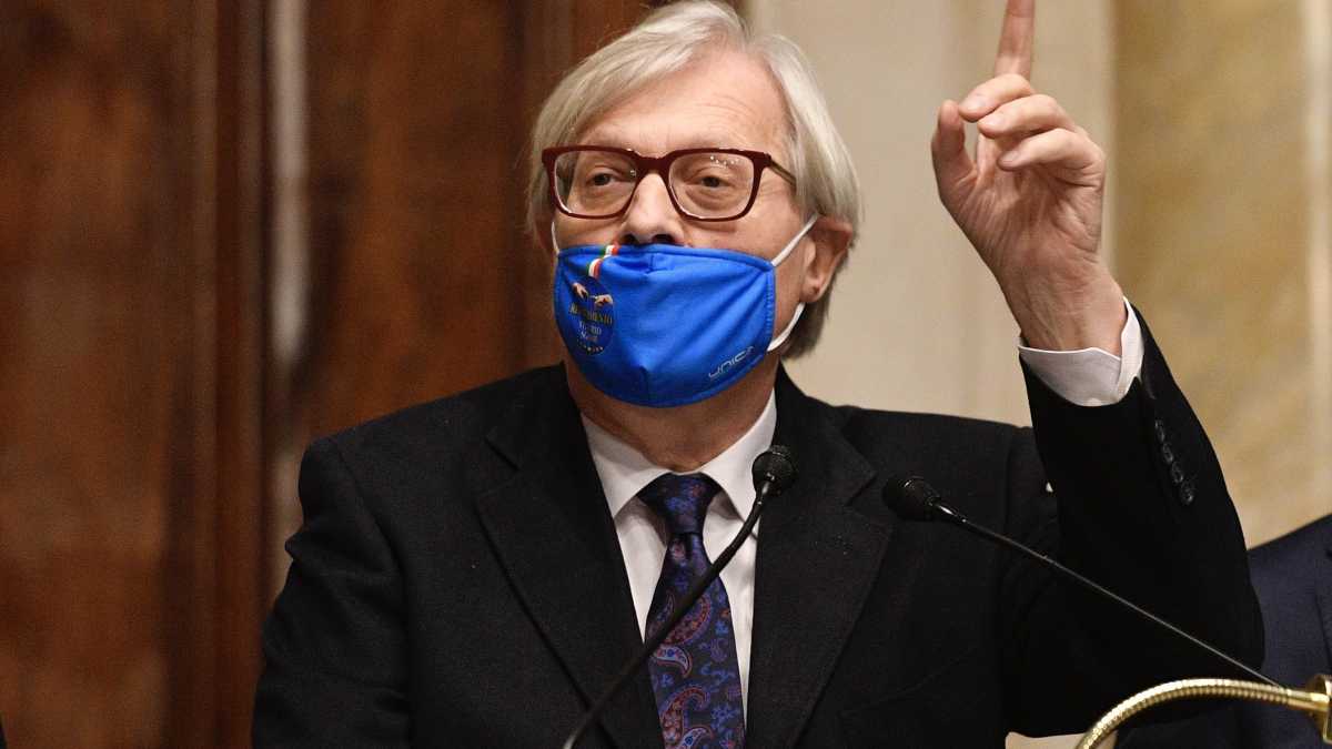sgarbi-contro-sindaco-bono