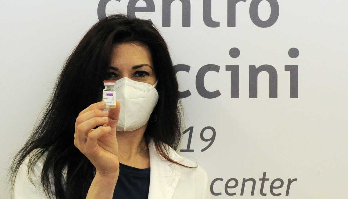 vaccino-centro-ema-astraz