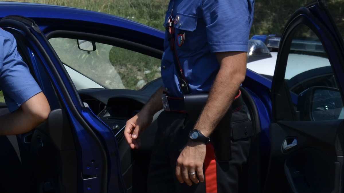 auto-in-cunetta