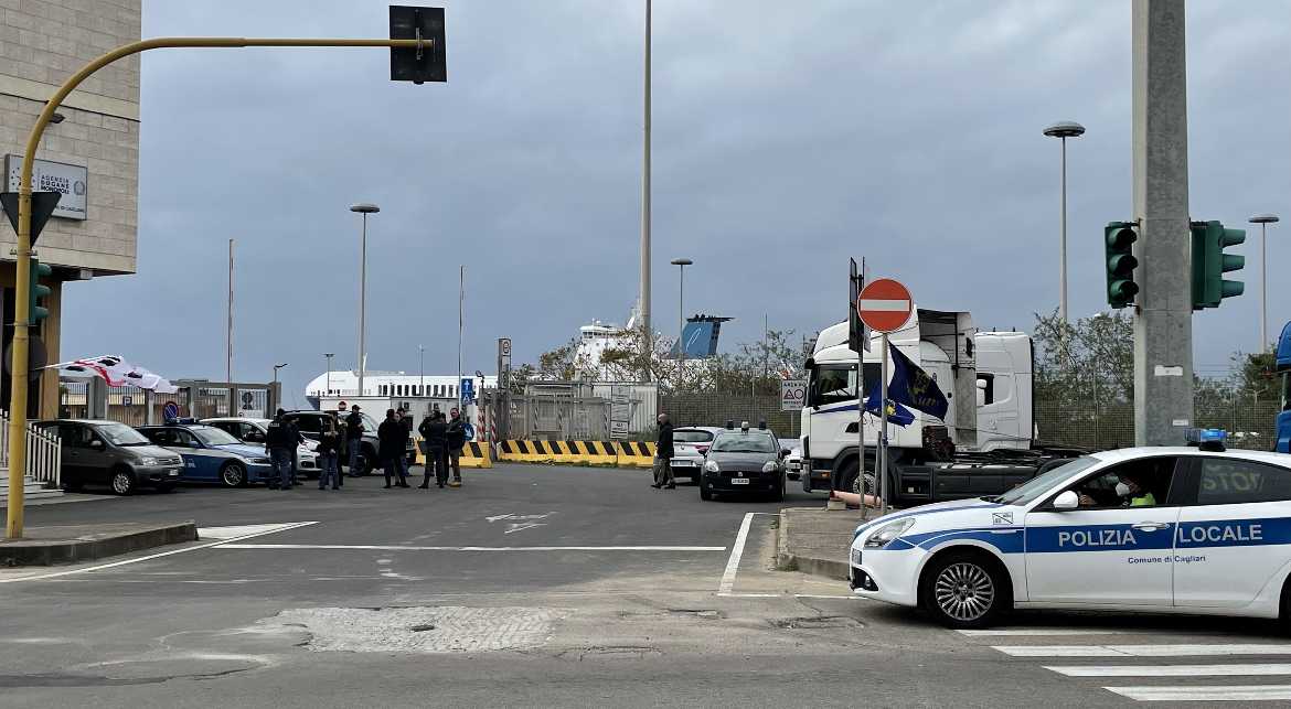 Cagliari Protesta Carbura Nte cagliari-protesta-carbura-nte