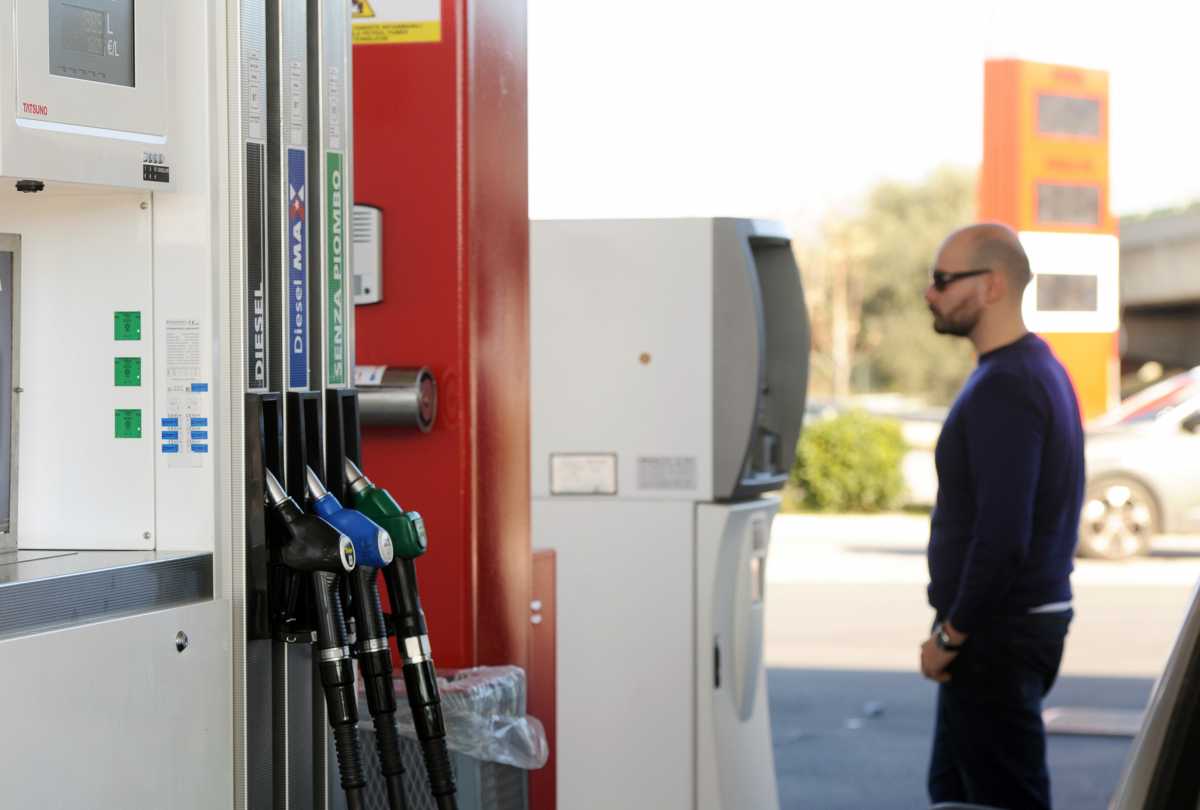 benzina-distributore