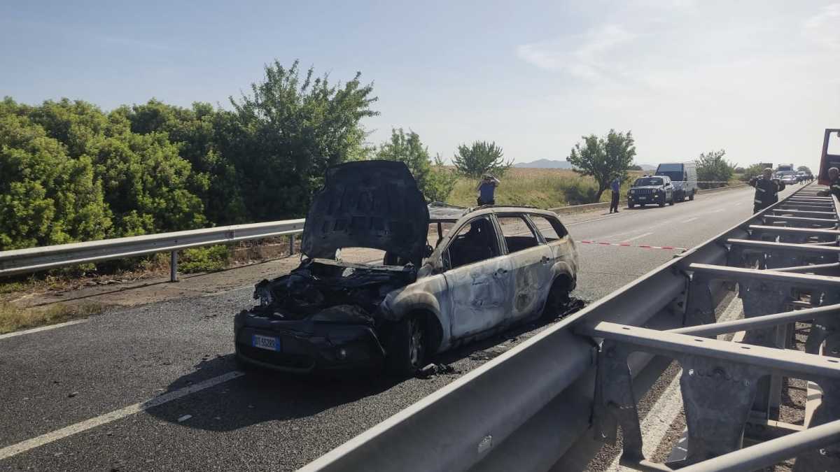Le Auto Incendiate le-auto-incendiate