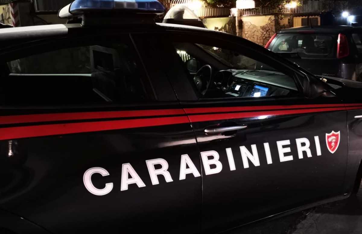 auto-sportello-carabinieri-