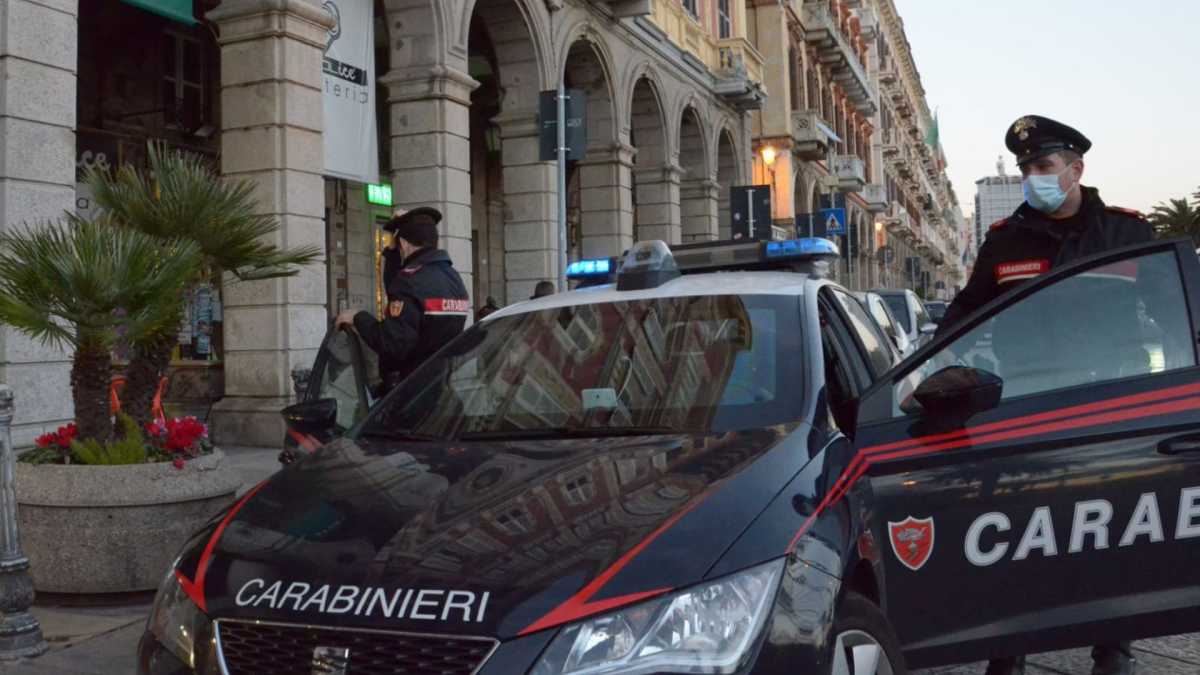 carabinieri-via-roma-cagliari
