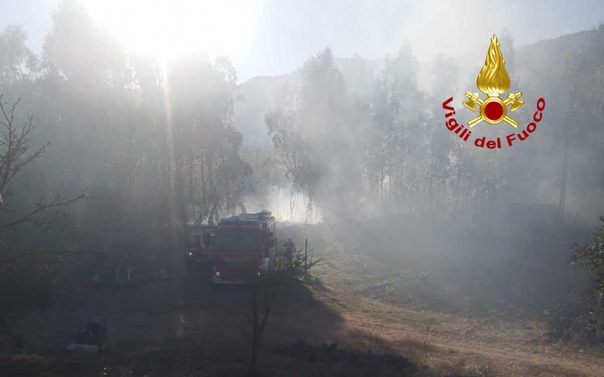 VIGILI DEL FUOCO A SINISCOLA VIGILI-DEL-FUOCO-A-SINISCOLA