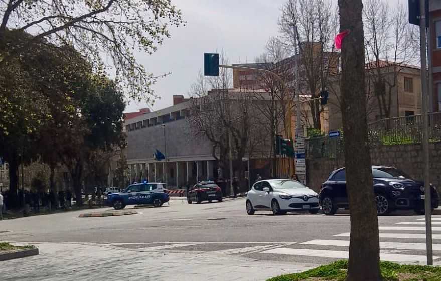 Allarme Bomba Tribunale Tempio Teleregione Allarme-bomba-tribunale-Tempio-Teleregione