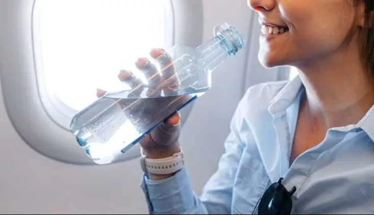 YouTG.NET - Basta limitazioni per i liquidi nei bagagli in aeroporto:  l'Europa verso il s, ma ci sono polemiche