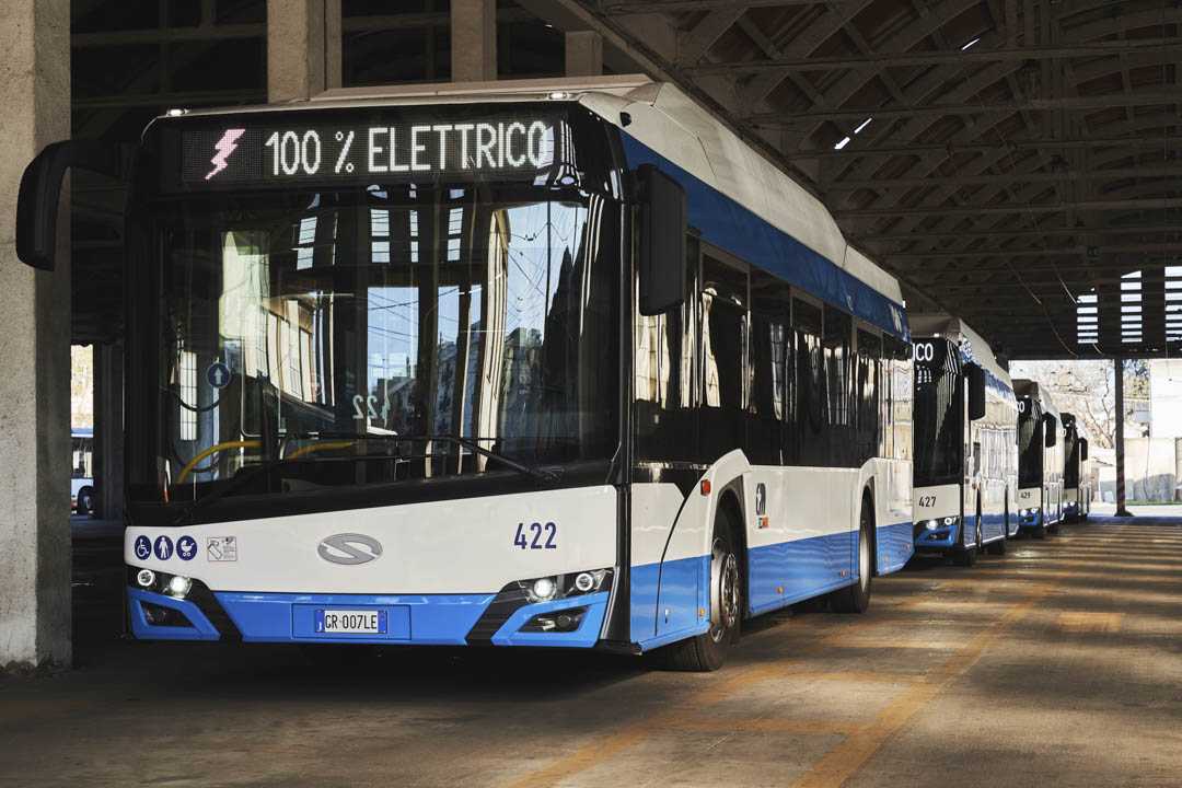 12 M Solaris Urbino 100 Elettrico In Fila 3low 12-m-solaris-urbino-100-elettrico-in-fila-3low