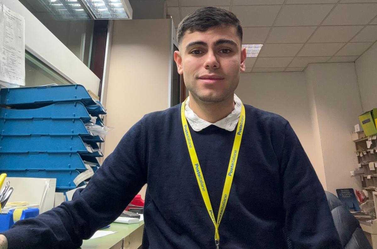 Davide-Zoncheddu-in-ufficio