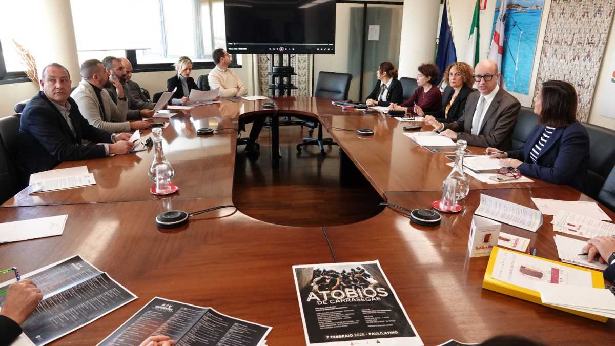 6b33329e-4798-4b2c-bbfd-9ab8a64e89ba