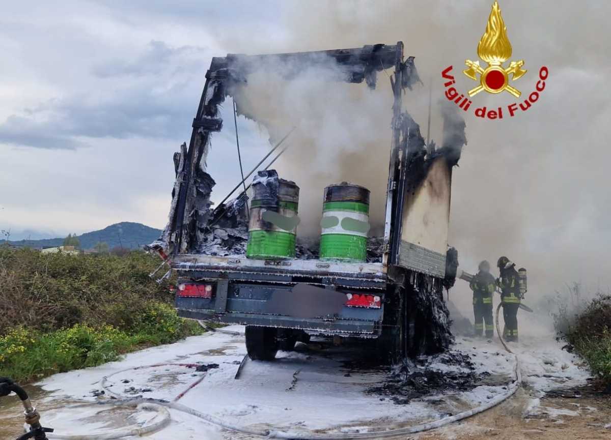 incendio-Olbia-rimorchiop