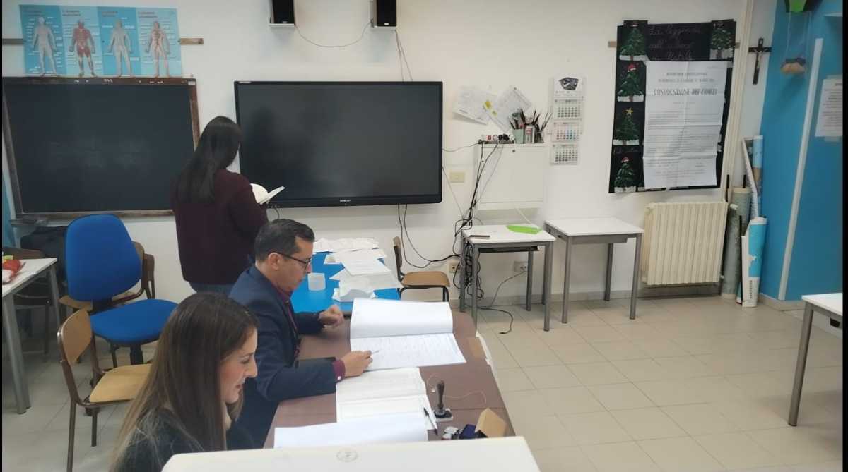 referendum-chiusi-i-seggi