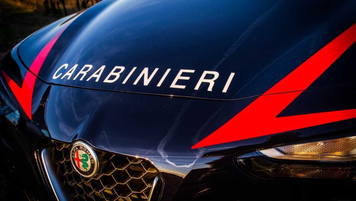 carabinieri-auto-fronte