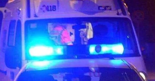 incidente-ambulanza-luci incidente-ambulanza-luci