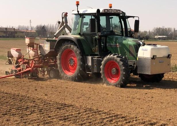 macchina-agricola-2q4 macchina-agricola-2q4