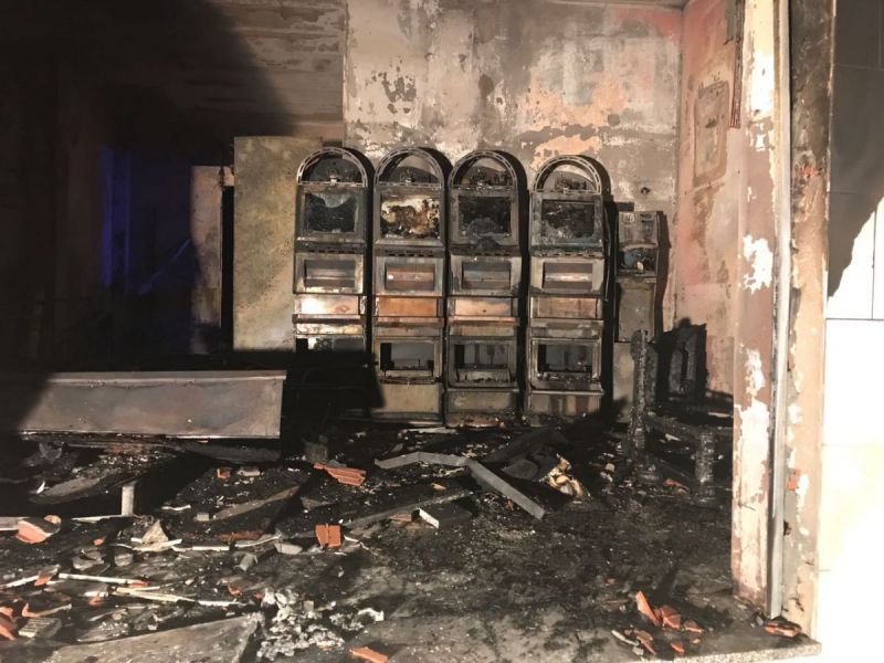 Incendio-Bar-di-Pirri-via-Enrico-Toti-interno-21
